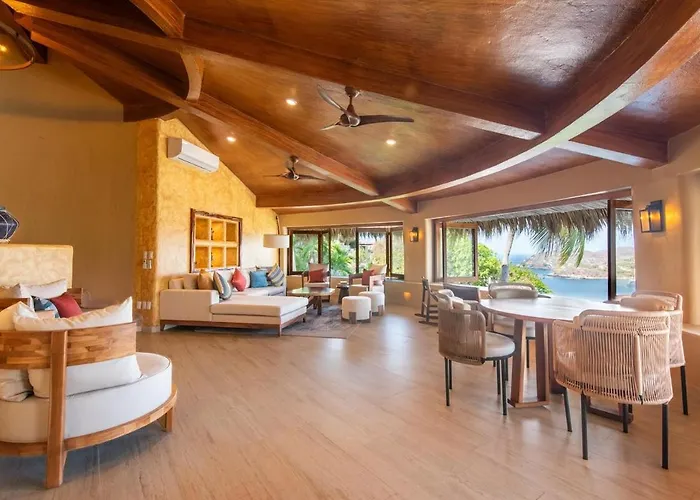 Luxury - Events & Vacations Villa