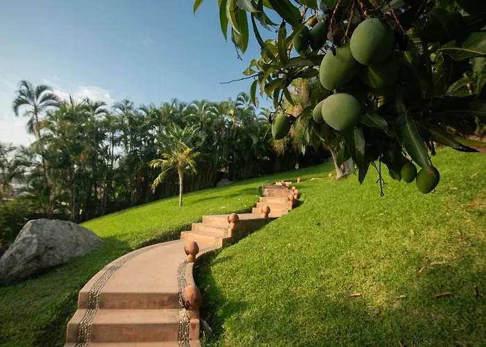 Luxury - Events & Vacations *